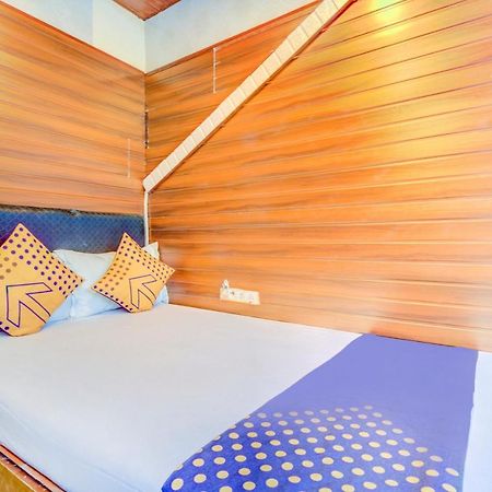 Oyo 70661 Hotel Al Makkah Managed By Hotel Paris Мумбай Екстериор снимка