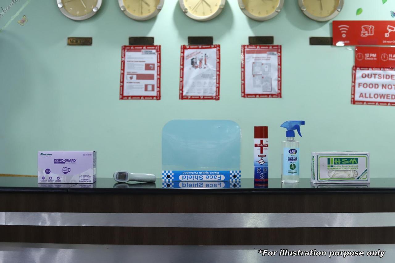Oyo 70661 Hotel Al Makkah Managed By Hotel Paris Мумбай Екстериор снимка